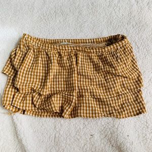 Checkered beige and white skirt